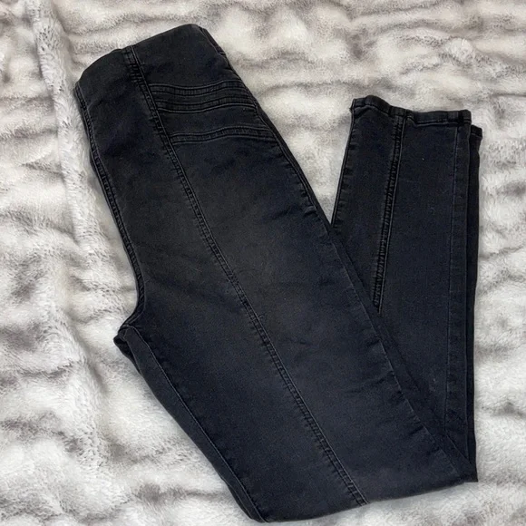 Feel Alright Pull on Denim - Picture 2 of 6